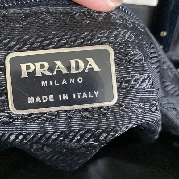 Prada - Picture 10 of 11